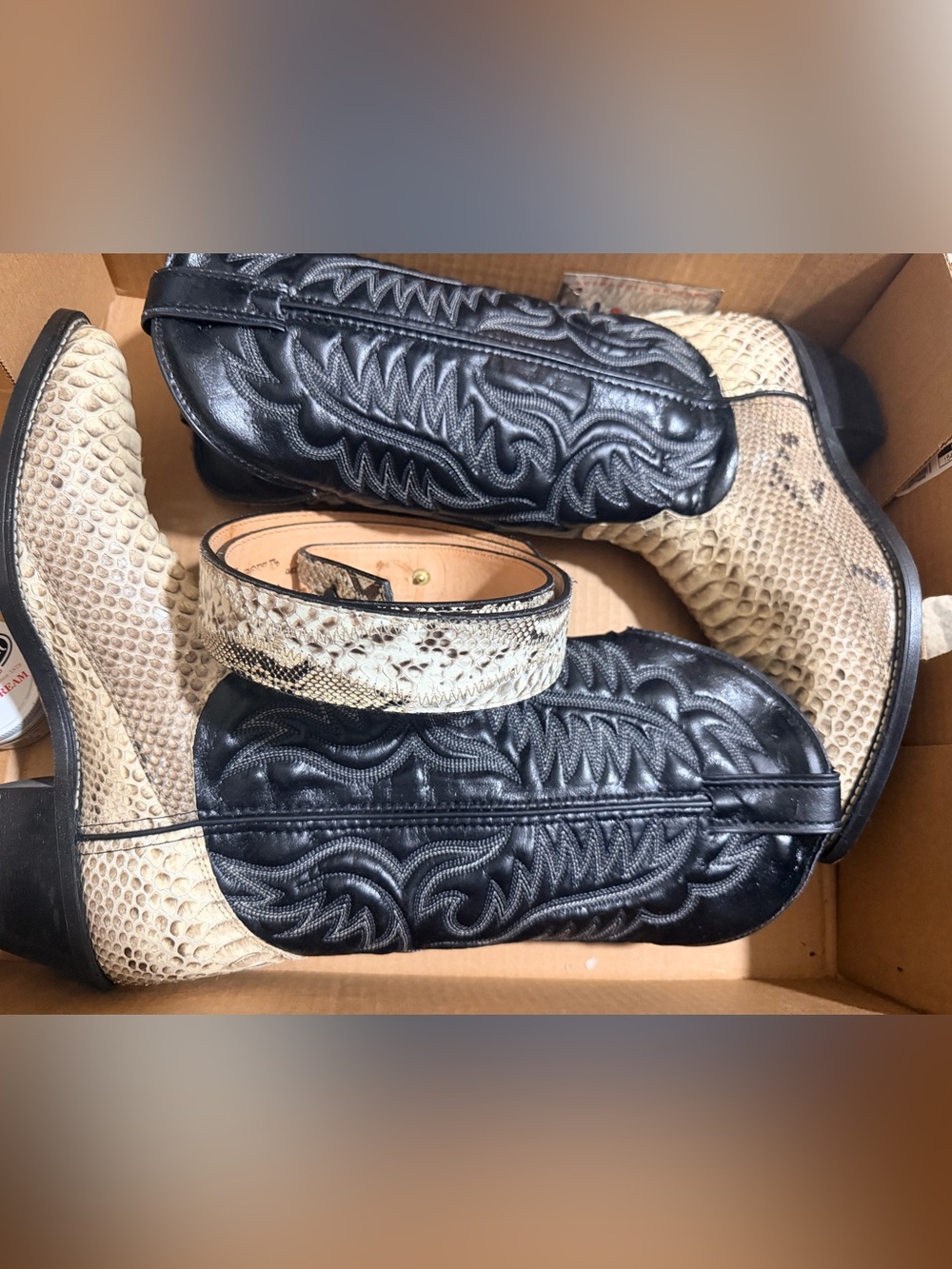 Vintage Laredo 6730 Men's Python Snakeskin Cowboy Boots Size 8 D - Black/White